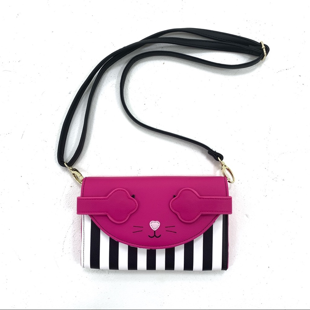 Betsey Johnson | Peek-a-boo Cat Cross Body